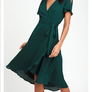 NWT Lulus Rise to the Occasion Emerald Green MIDI Wrap dress